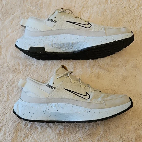 EUC Men's Nike Crater Gray, Blue & Black Sneakers. Size 11.5 - Picture 2 of 8